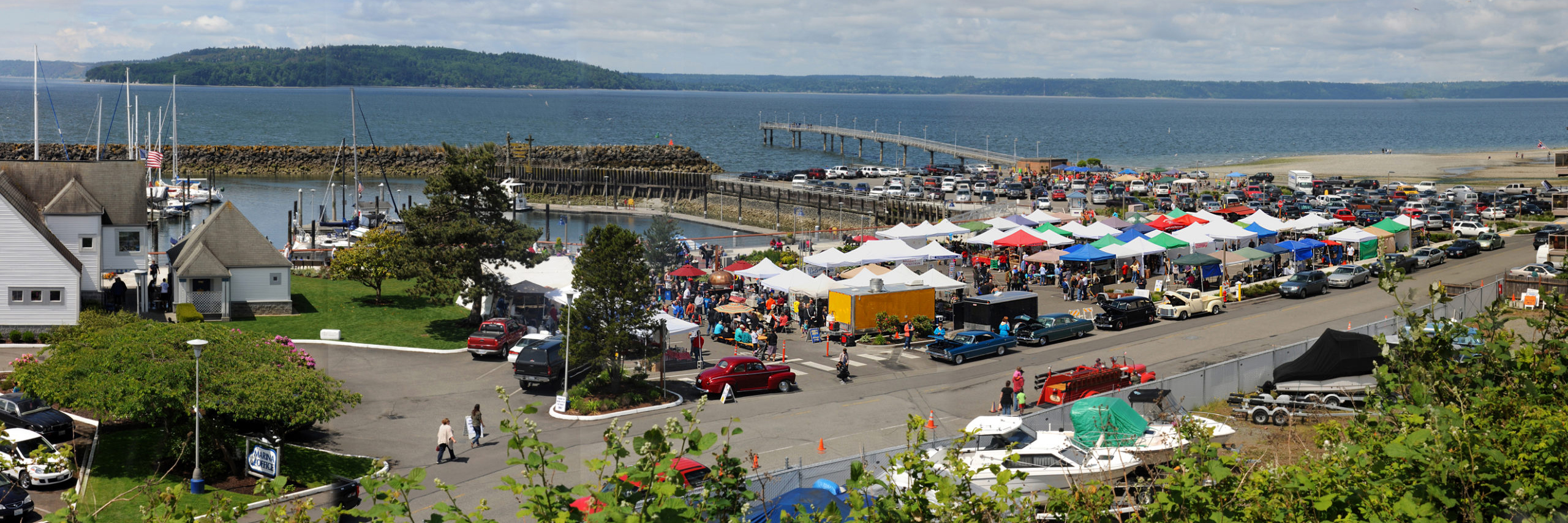 We make moving simple, fast, and stress-free for families and businesses across Des Moine, WA